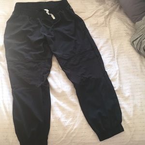 Black fabletics Brighton jogger pants